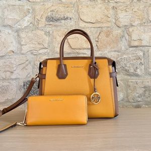 Michael Kors Mercer belted handbag&wallet set NWT Authentic